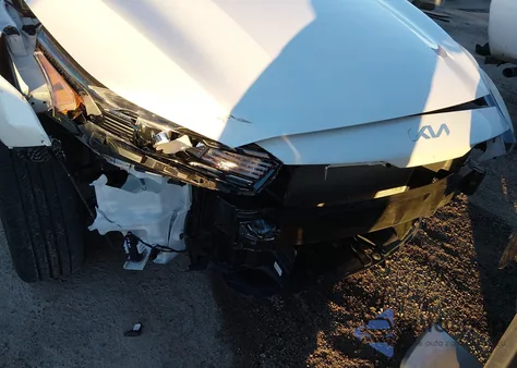 2024 Kia Forte Lxs z USA, uszkodzony, nr VIN 3KPF24AD7RE793329